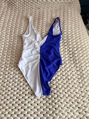 SOLID & STRIPED Women’s Two-Tone One-Piece Swimsuit - White & Royal Blue